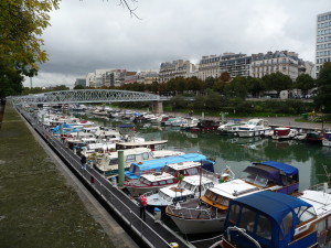 Did you know that Paris has canals?  Why, yes, Paris has canals.