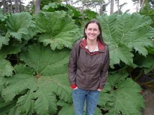 Check out the giant leaves on this plant behind me.