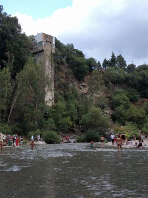 Looking downstream - that concrete tower is the elevator bank that goes from the park entrance down into the gorge