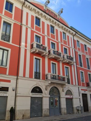 Teatro Savoia facade