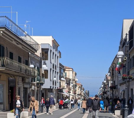 the main shopping street in Termoli